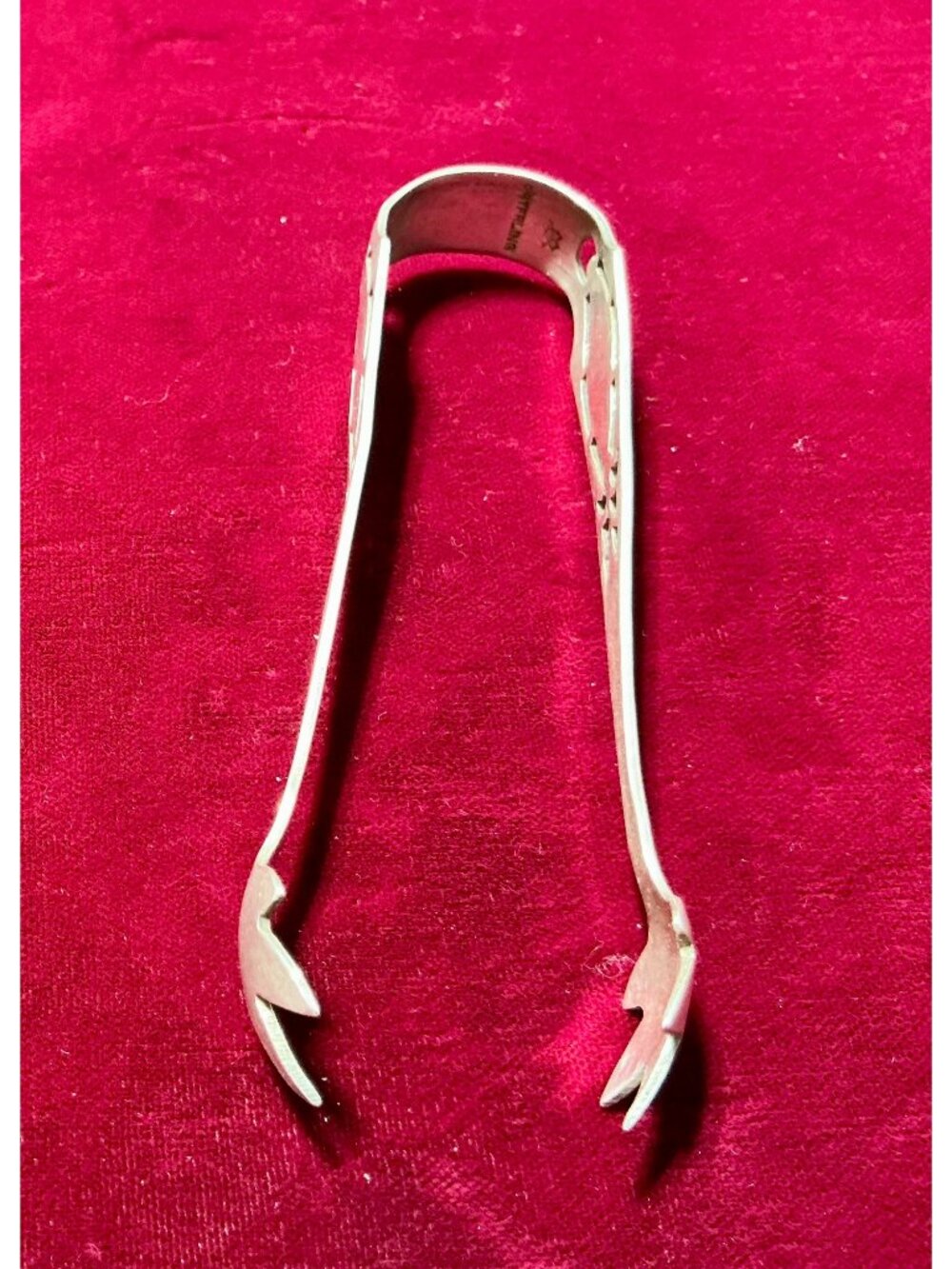 Vintage Sterling Silver Sugar Tongs R156 - Picture 2 of 3